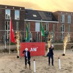 AM en Dura Vermeer geven startsein bouw 71 duurzame woningen in Hefkwartier in Rotterdam